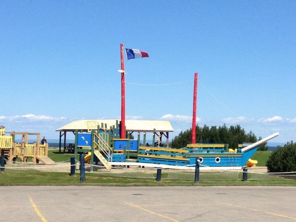 Super 8 By Wyndham Caraquet Hotel Kültér fotó