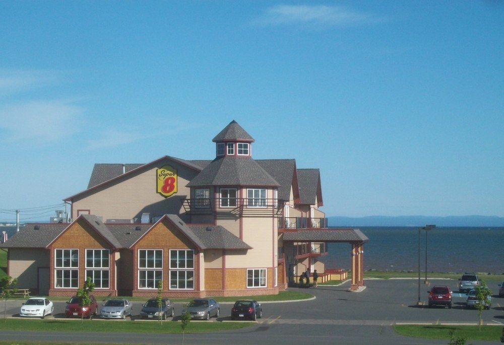 Super 8 By Wyndham Caraquet Hotel Kültér fotó