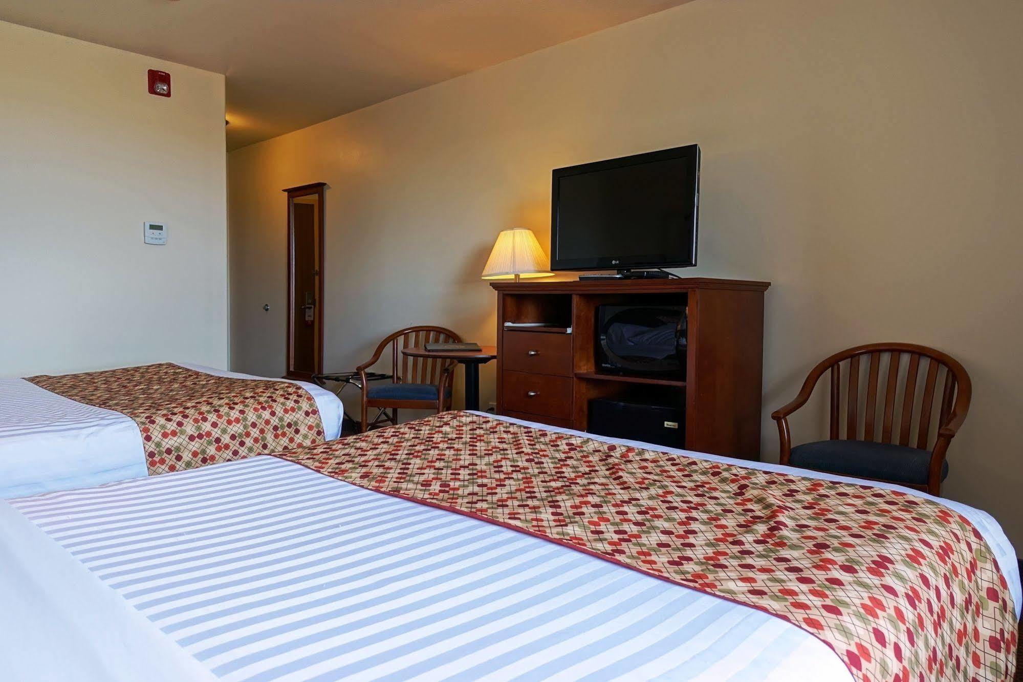 Super 8 By Wyndham Caraquet Hotel Kültér fotó