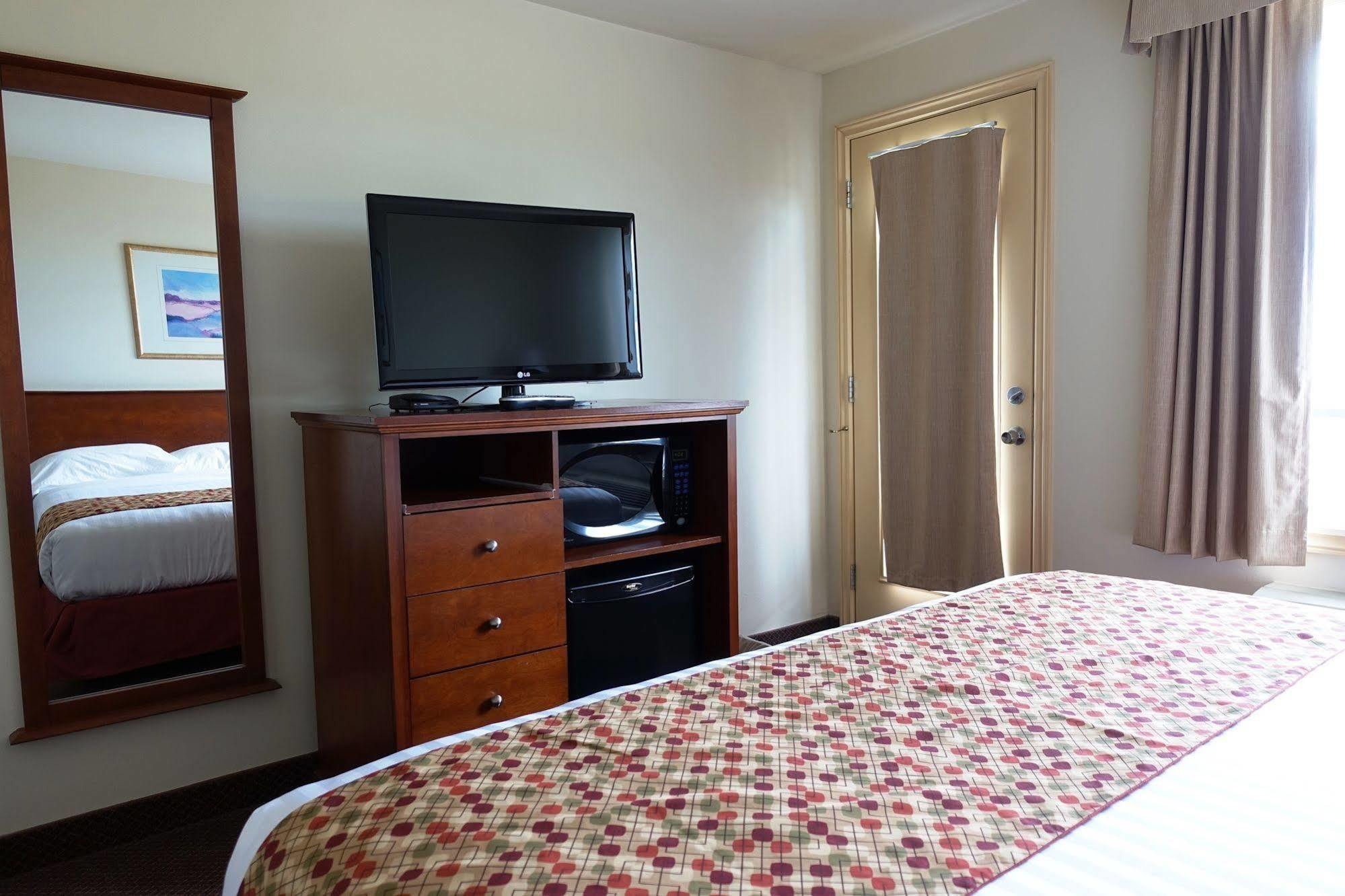 Super 8 By Wyndham Caraquet Hotel Kültér fotó